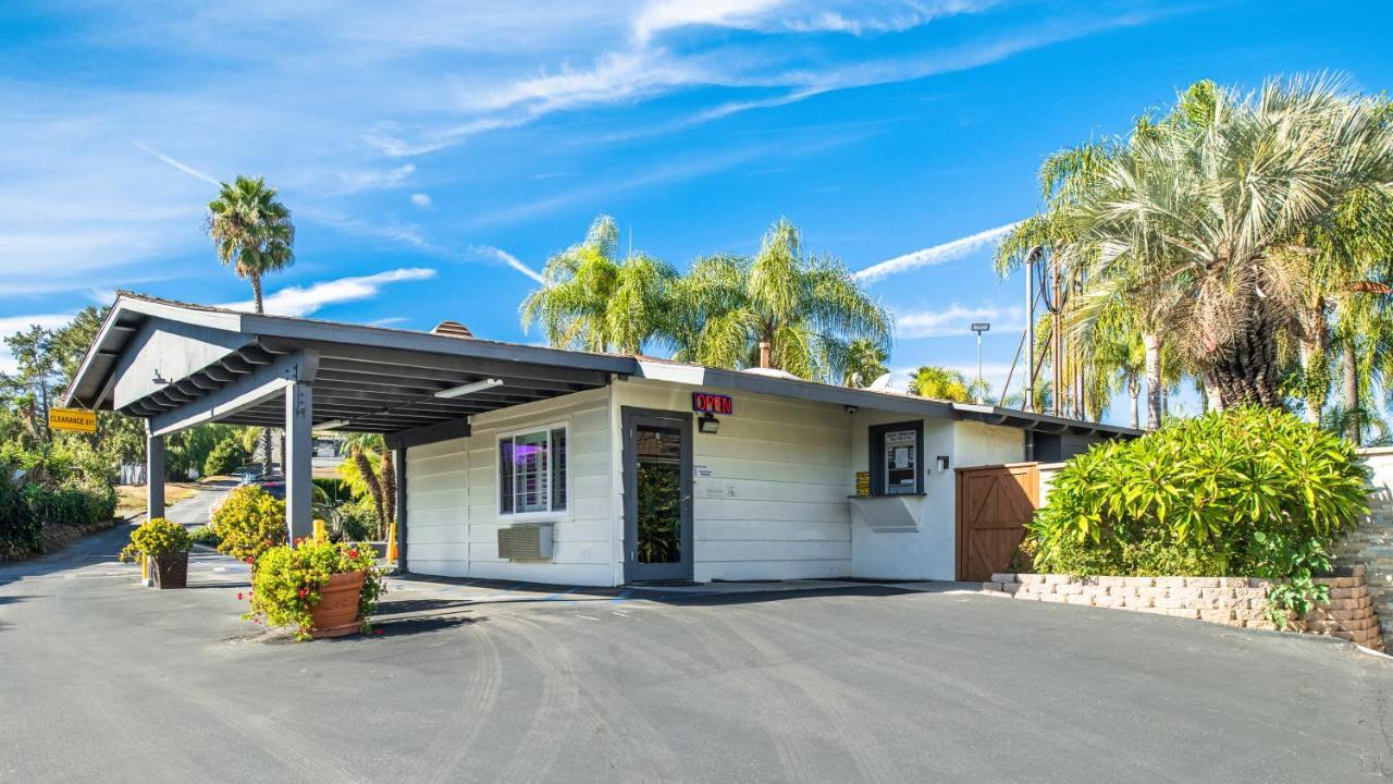 Fallbrook Country Inn Exterior foto